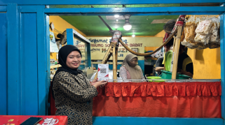 Pengelola Warung Soto H Fauzi terbantu dengan KUR BRI. Selasa (21/07/2026). (ADV)